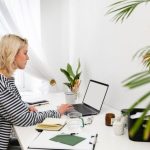 Hybrid work model benefits